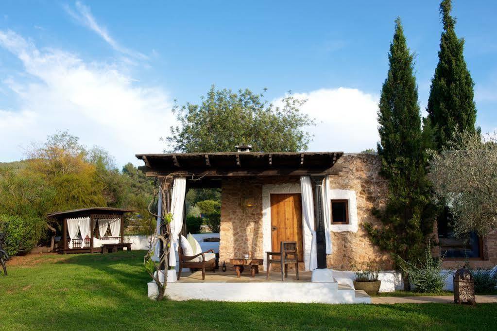 Agroturismo Atzaro Санта-Эулалия-дель-Рио Экстерьер фото