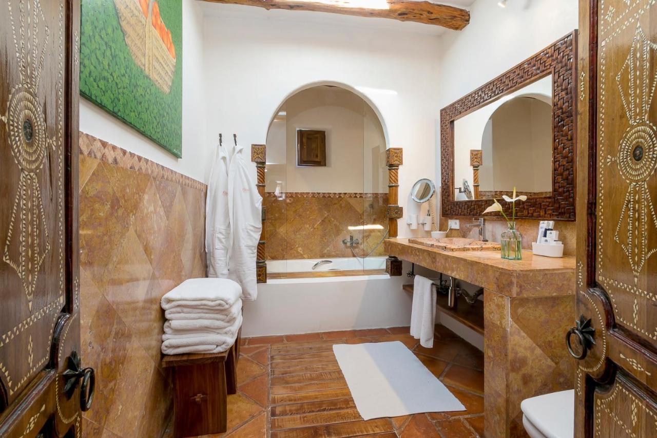 Agroturismo Atzaro Санта-Эулалия-дель-Рио Экстерьер фото