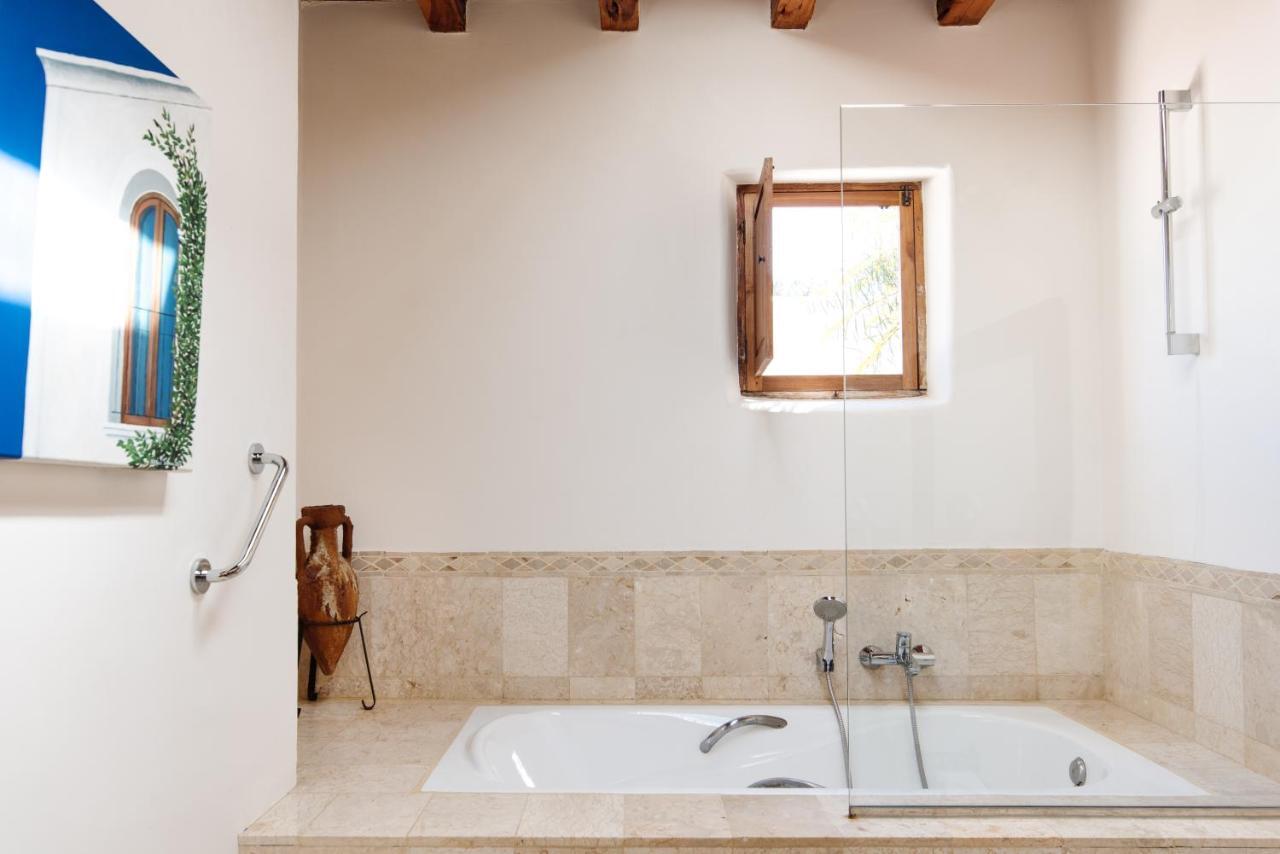 Agroturismo Atzaro Санта-Эулалия-дель-Рио Экстерьер фото
